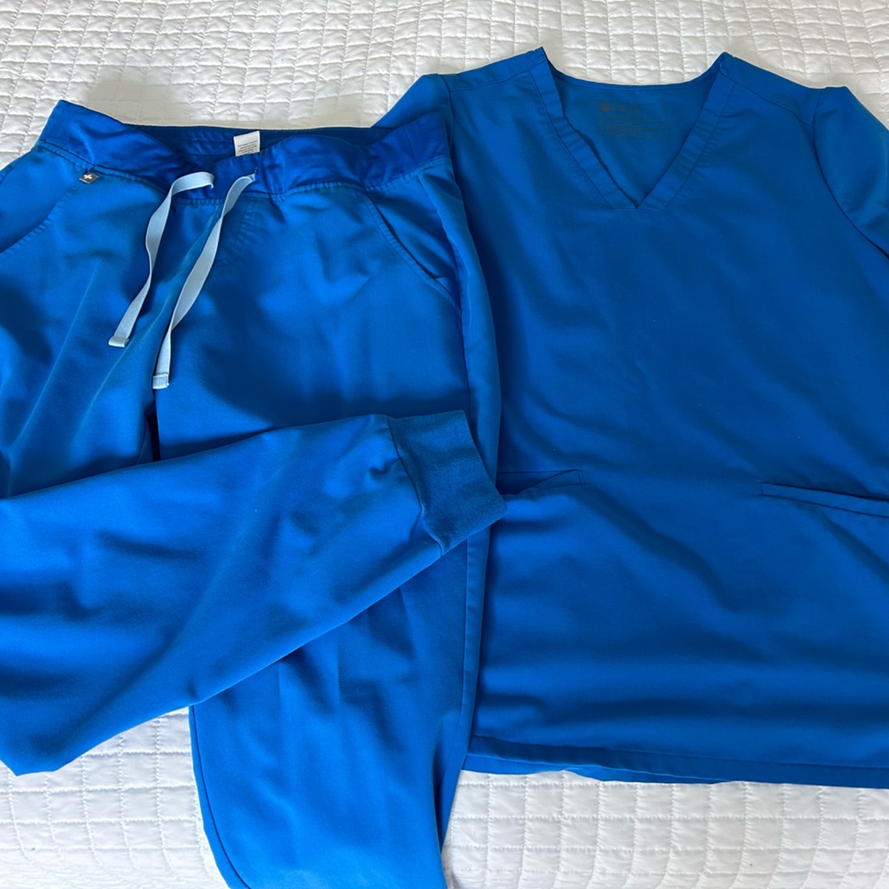Figs Royal Blue Casma Three Pocket Scrub Top and Zamora Jogger Scrub Pant